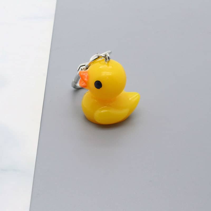 1 PC Resin Yellow Duck Keychain Key Ring For Women Gift Unique Funny Creative Colorful Simulation Animal Bag Car Keychain F471