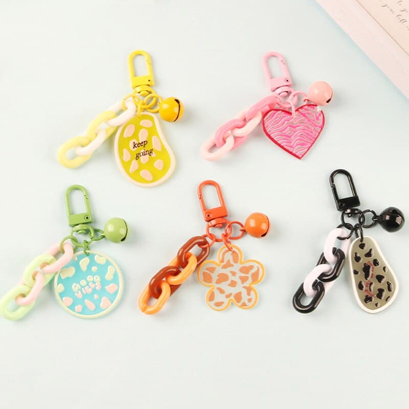 1 Pcs Hearts Flower Chain Keychain Keyring For Women Gifts Fashion Creative Unique Cute Spotted Bell Bag Car Airpods Box Jewelry