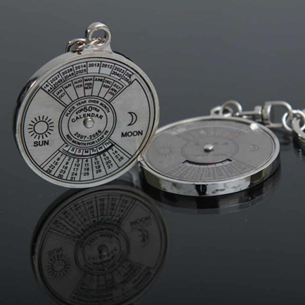 New Fashion Personalized  50 Years Perpetual Calendar Keyring Keychain Silver Color Alloy Key Chain Ring Keyfob